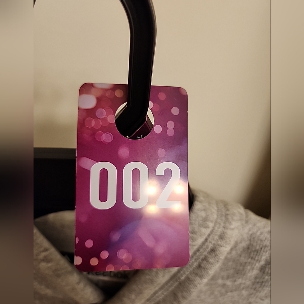 Reebok Men's Classic Delta Logo Hoodie Size 2XL Relaxed Fit Grey Heather NWT - Picture 3 of 9